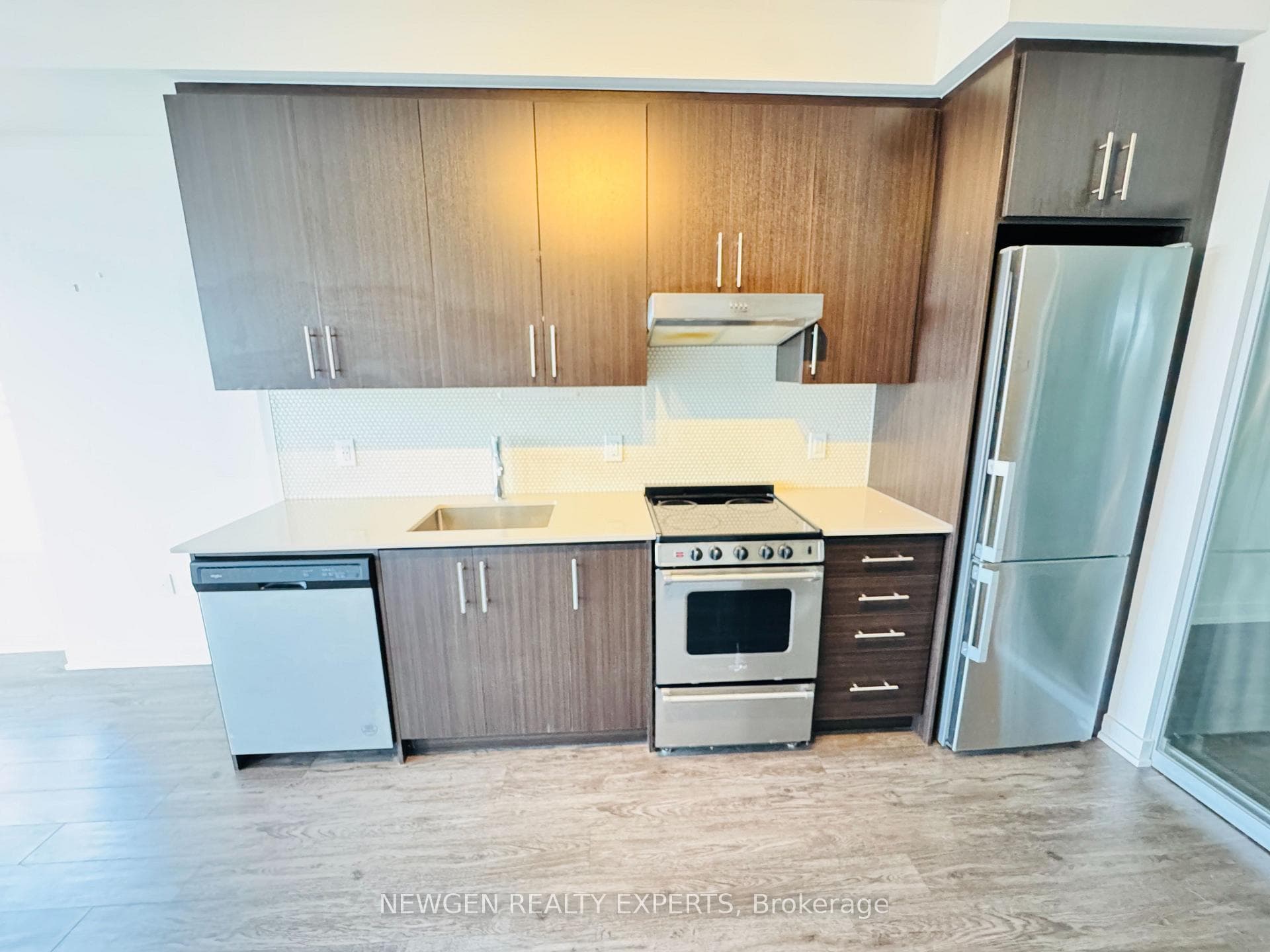 212 King William Street Unit 1220 photo 5