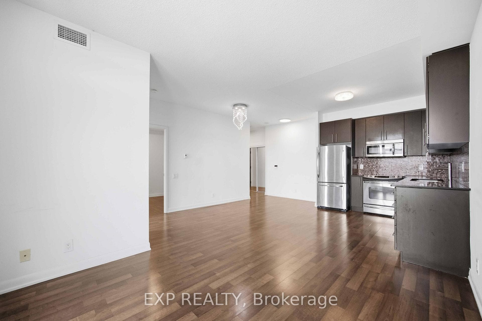 17 Anndale Drive Unit Ph210 photo 5