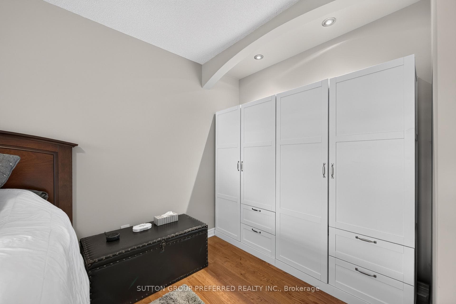 20 Windemere Place Unit 6 photo 10