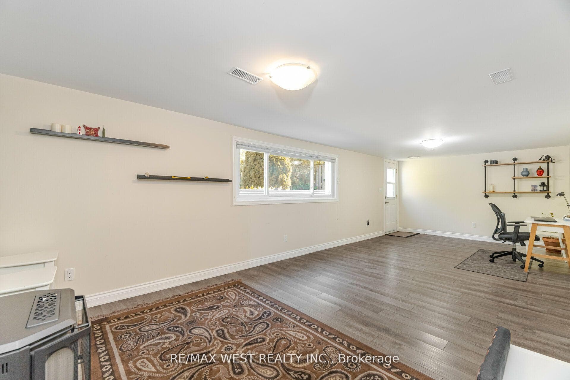 69 Keewatin St S N/A photo 27