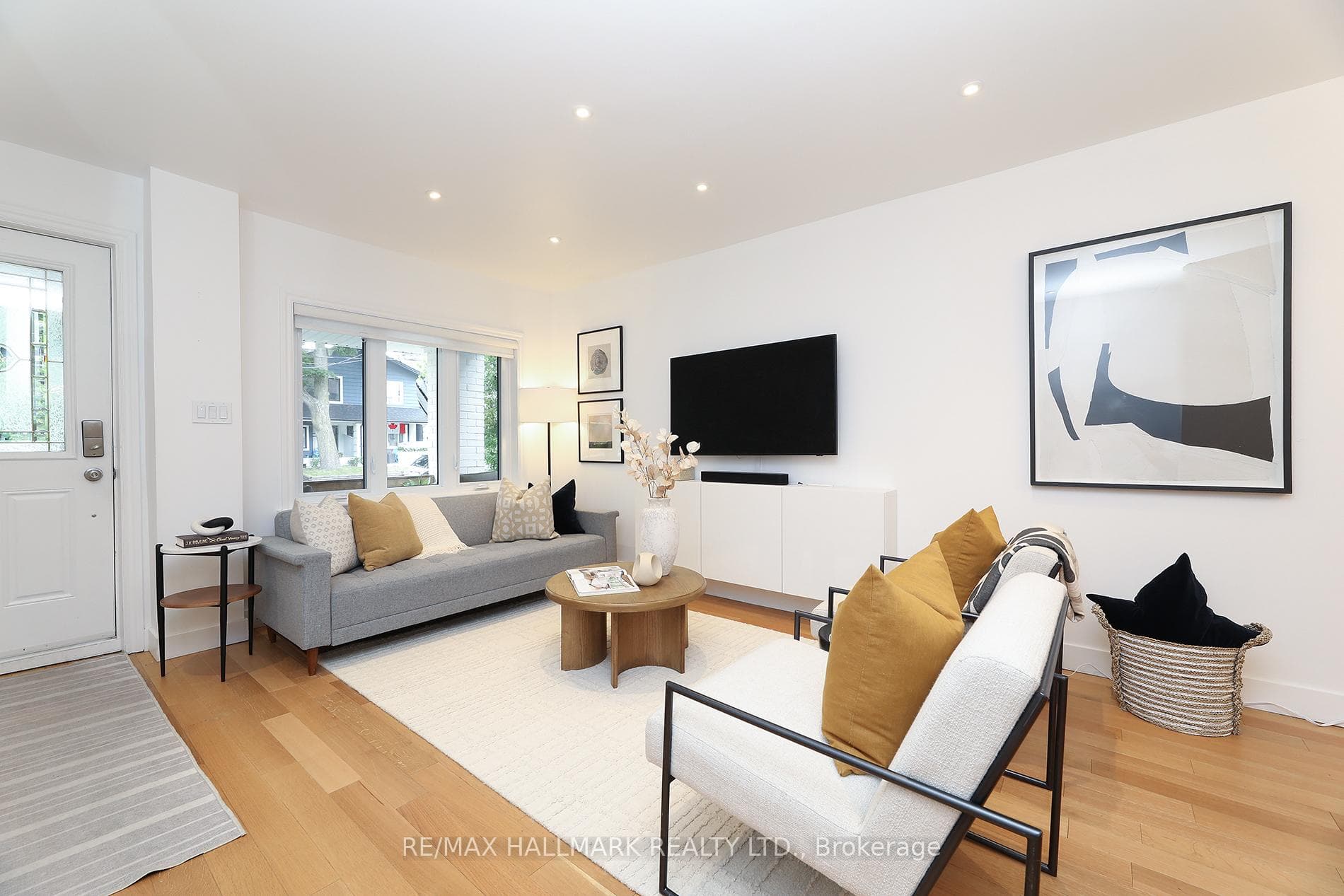 339 Scarborough Road photo 10