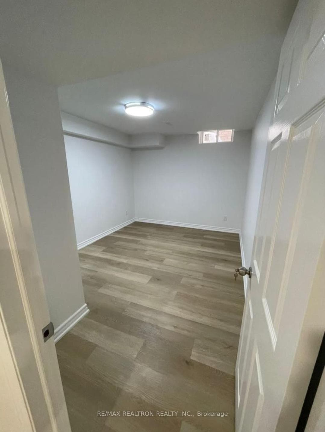 126 Gibson Circle photo 9