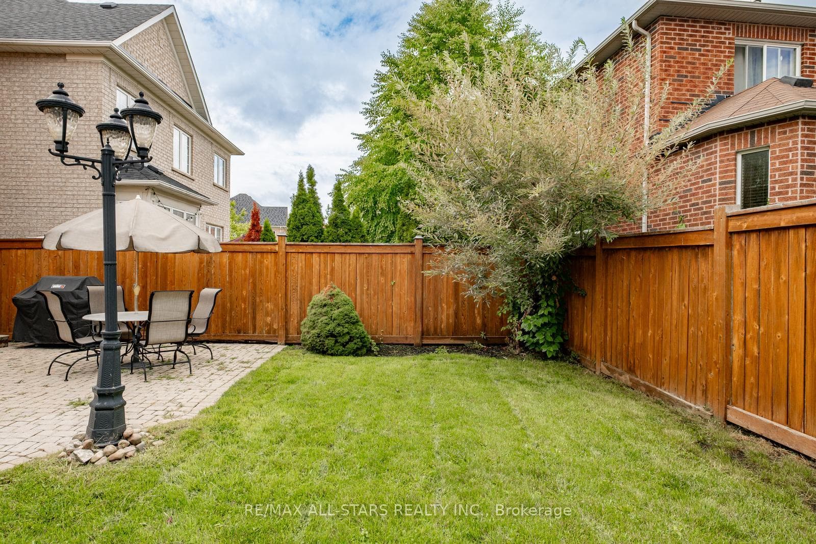 69 Mantle Avenue photo 41