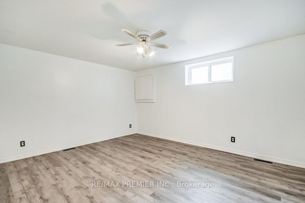 985 Caledonia Road Unit Bsmt photo 21