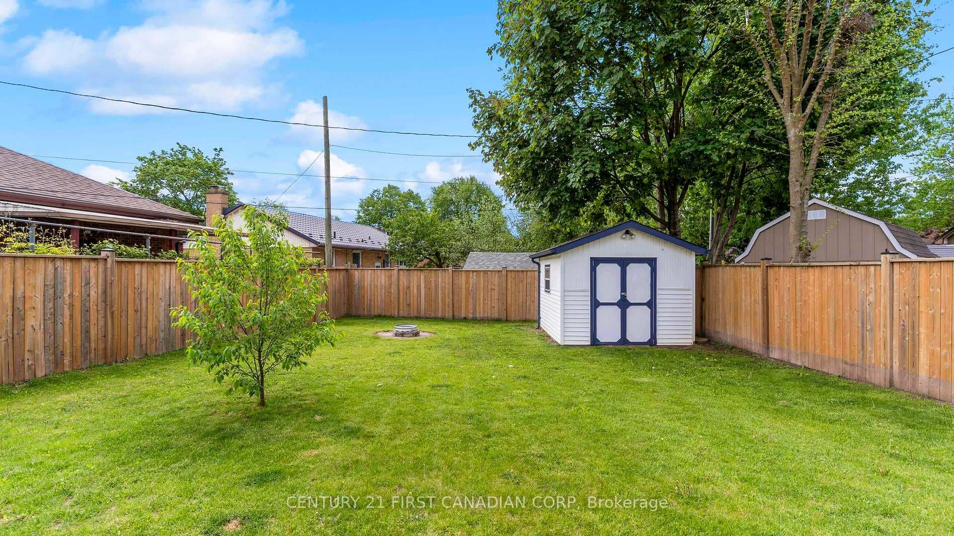 85 Algonquin Crescent photo 44