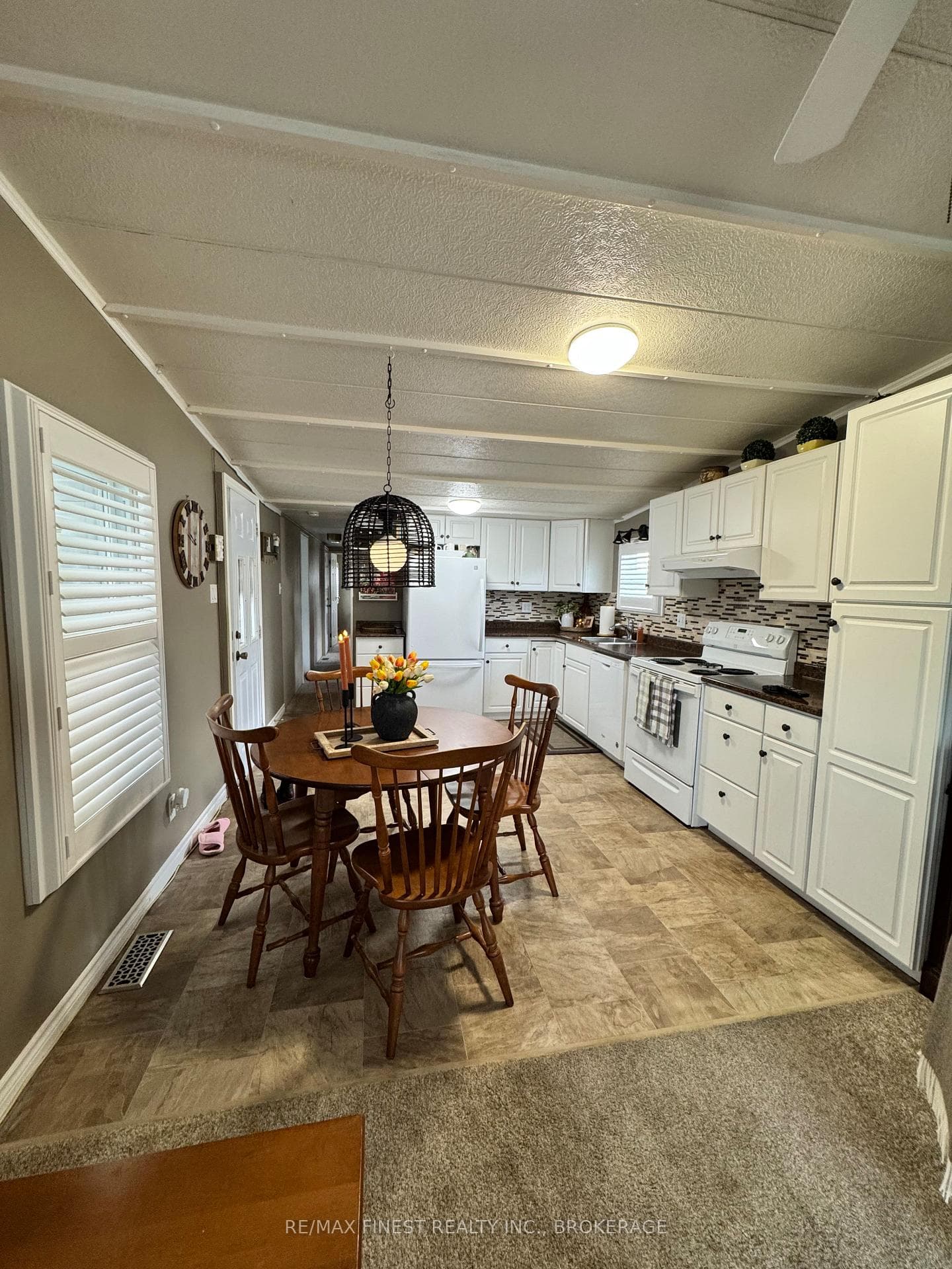 13 Wentworth Drive photo 5