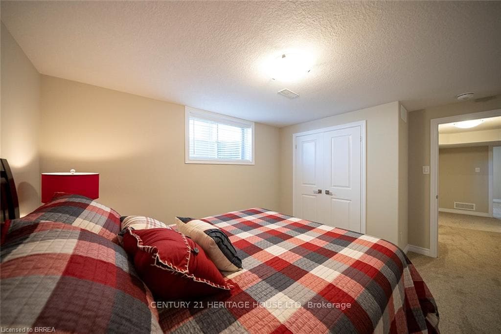 27 STONEBRIDGE Place photo 36