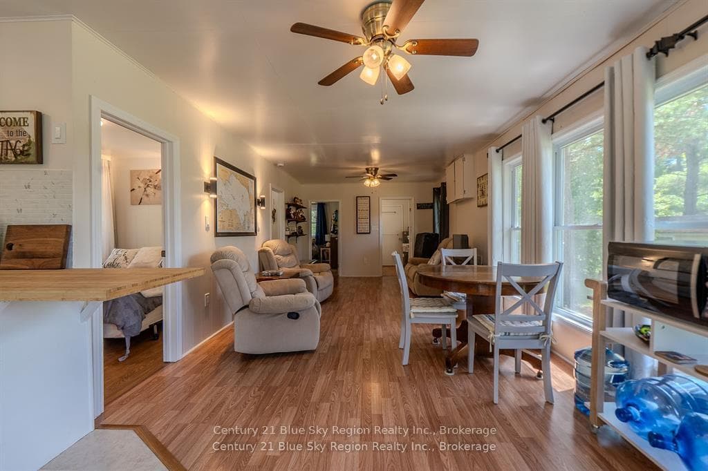 285 C Ruston Road photo 12