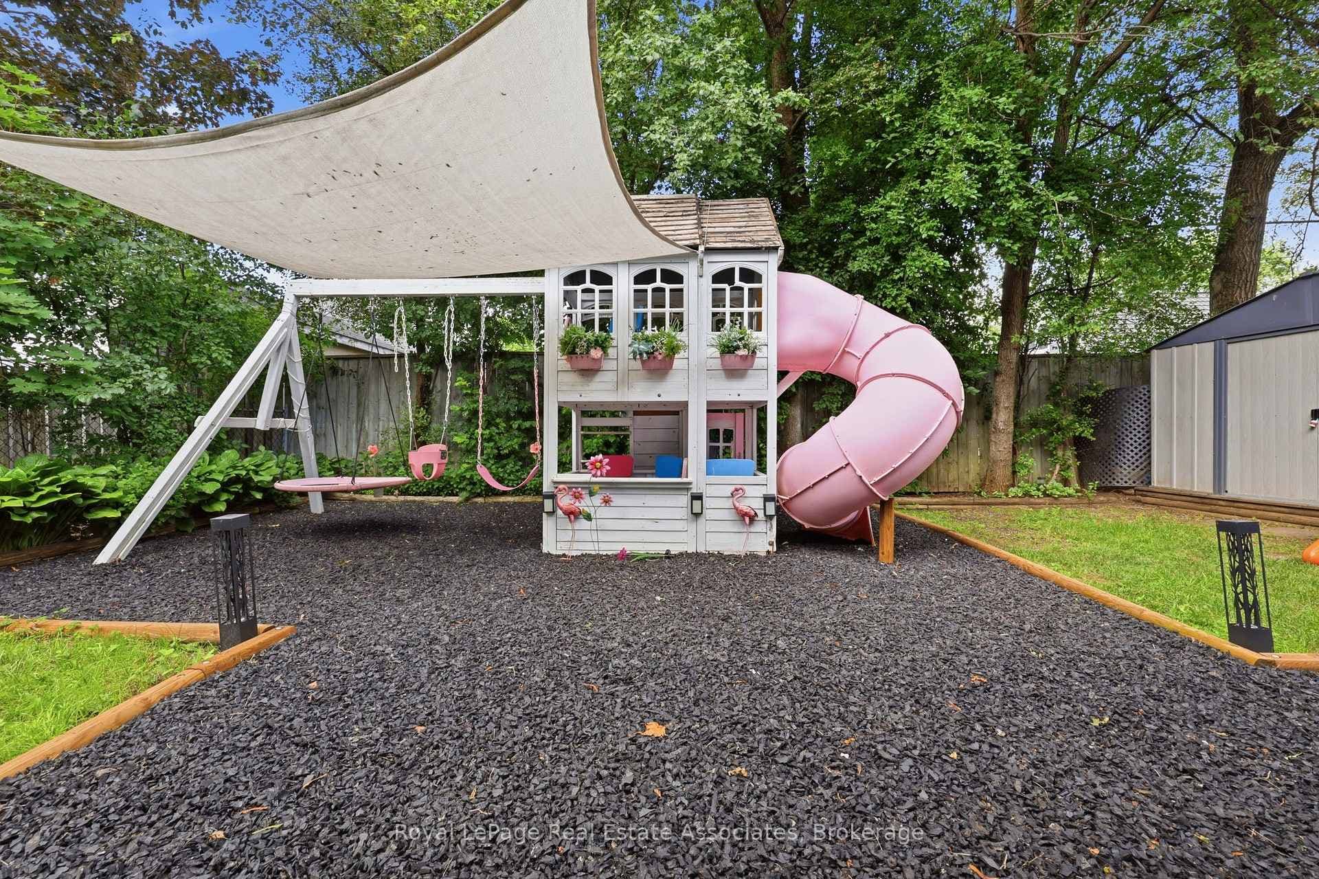 21 Ridgewood Avenue photo 29