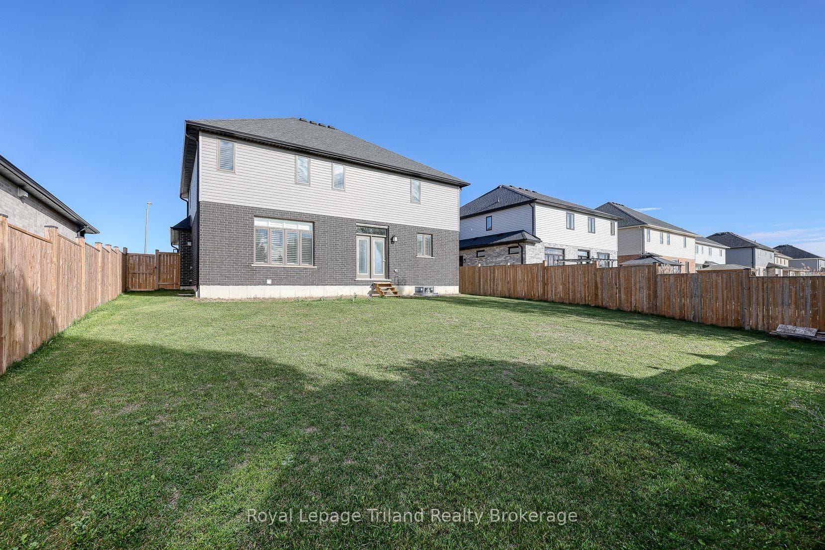 50 Thames Springs Crescent photo 39
