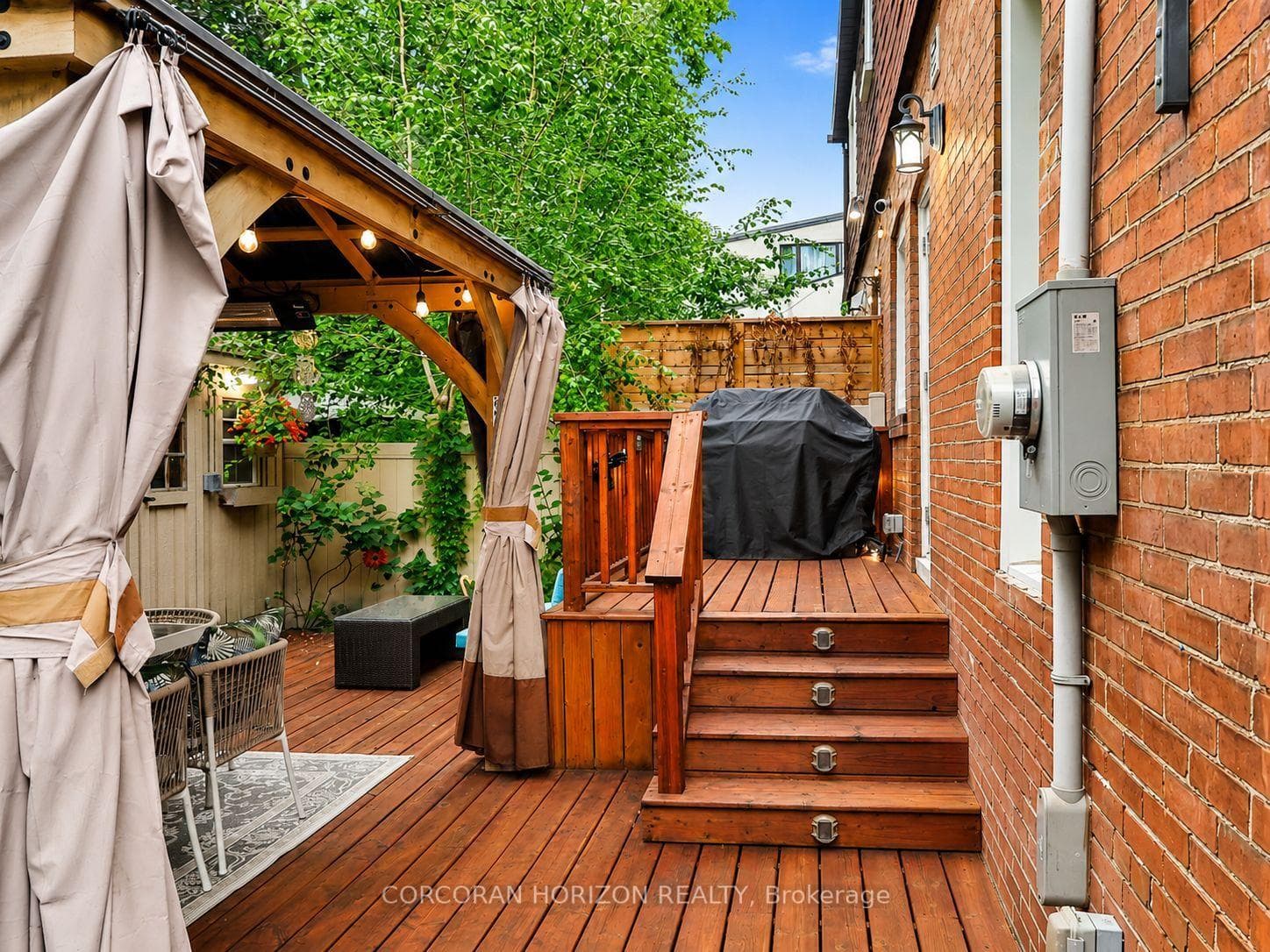 77 Montgomery Avenue photo 40