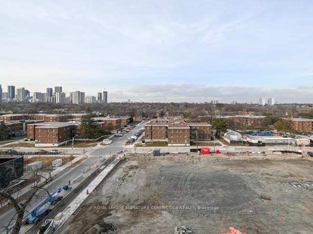225 Sumach Street Unit 710 photo 3