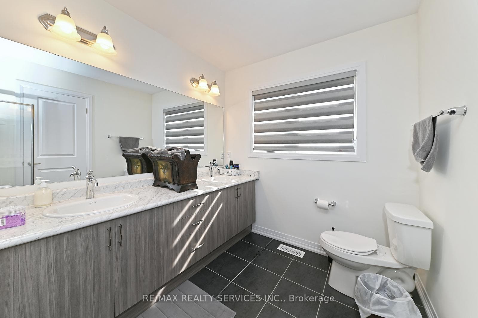 15 Blacklock Street Unit 19 photo 36