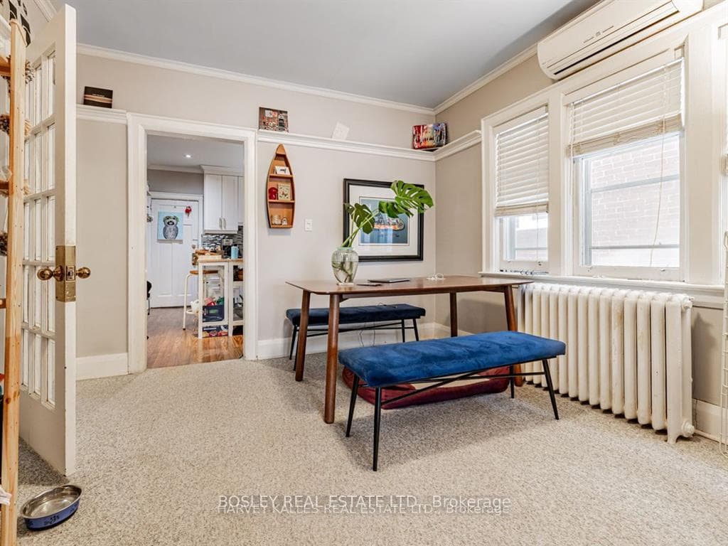 139 Manor Road Unit Main photo 8