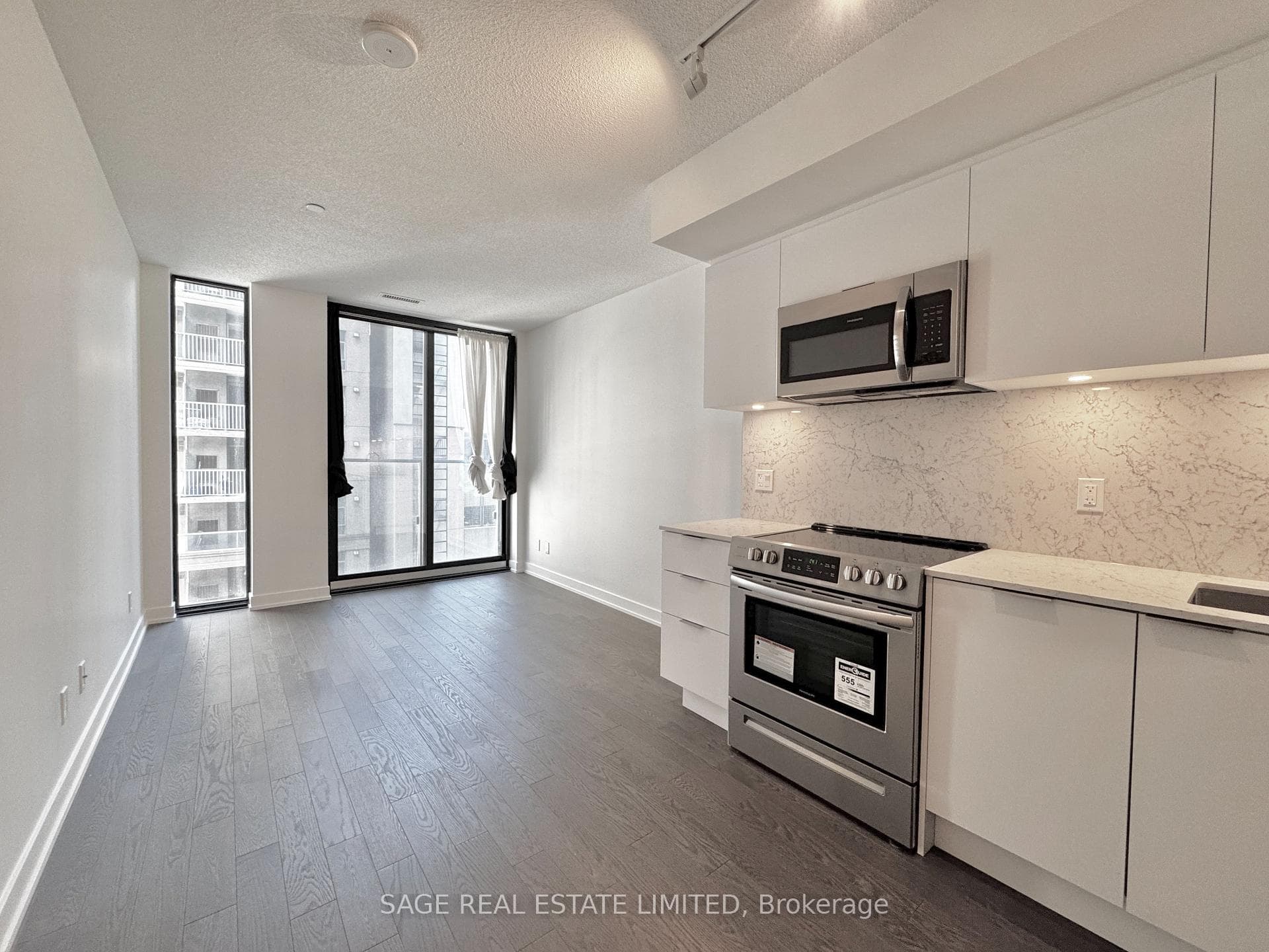25 Richmond Street Unit 417 photo 11