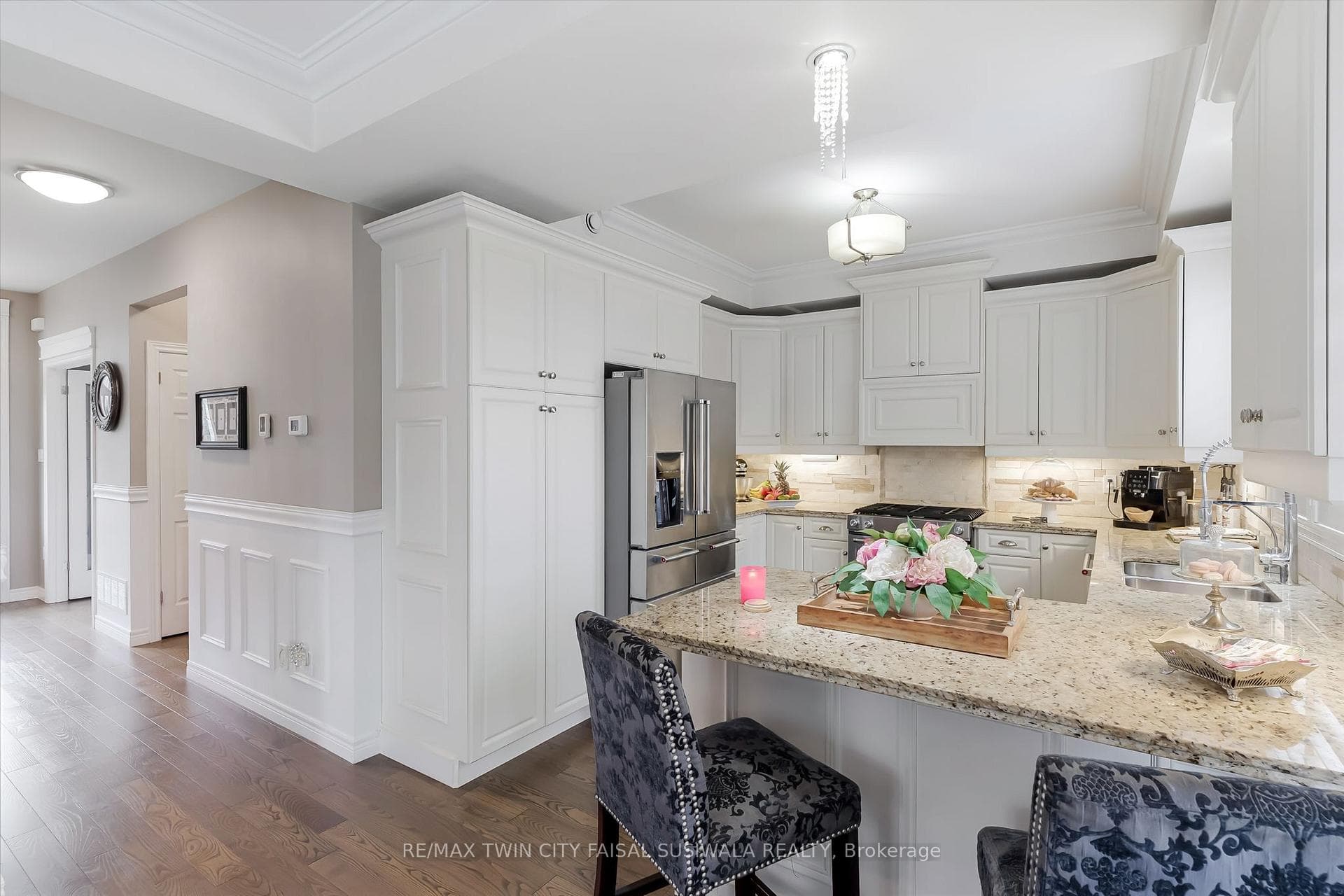 24 Brant Road photo 22