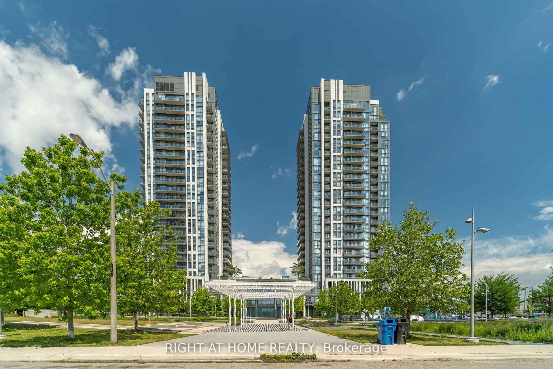 15 Zorra Street Unit 901 photo 1