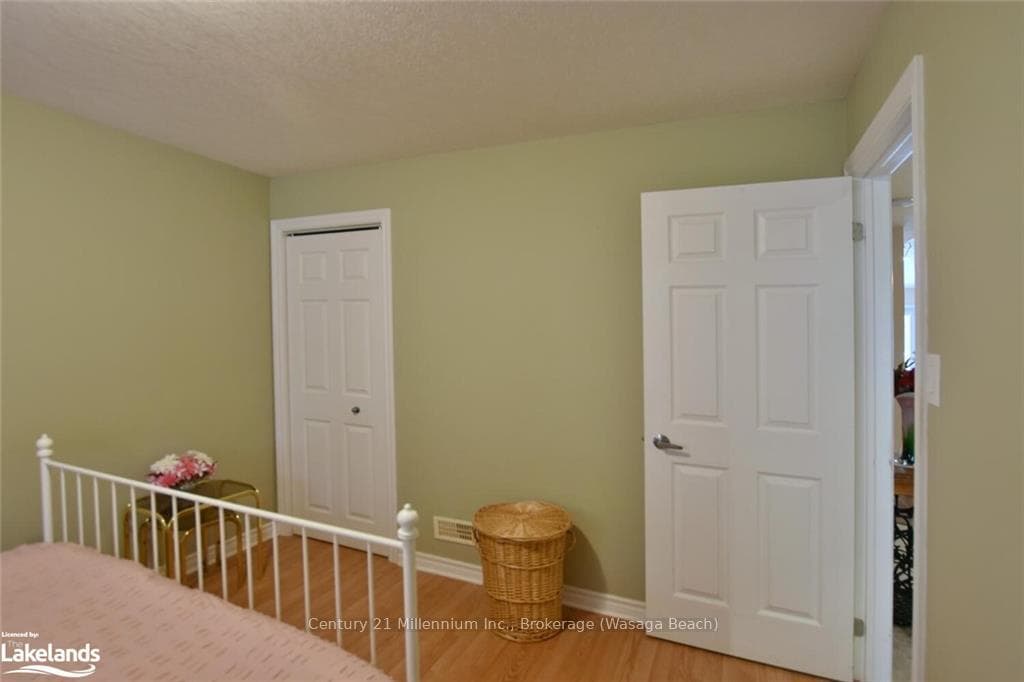 138 MEADOW Lane photo 44