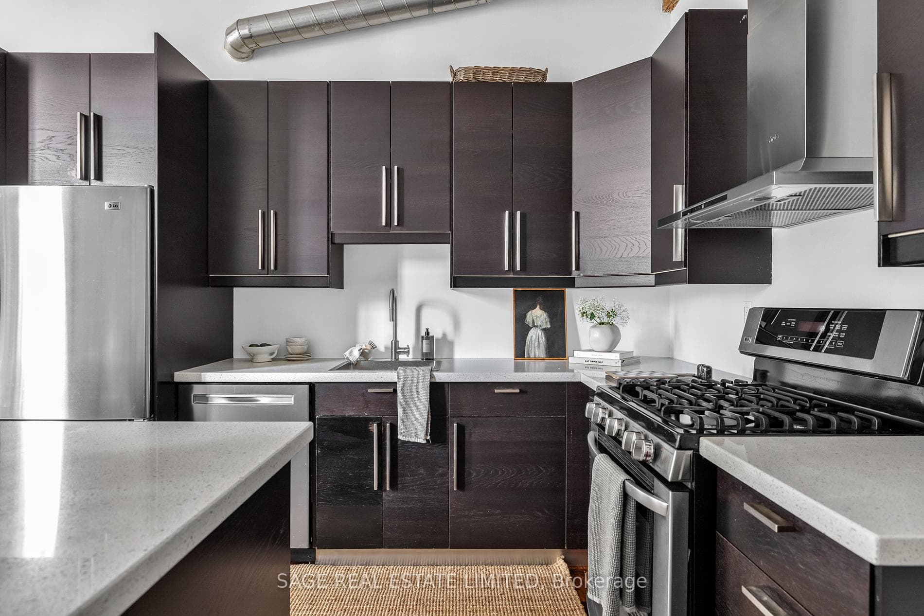 426 Queen Street Unit 303 photo 11
