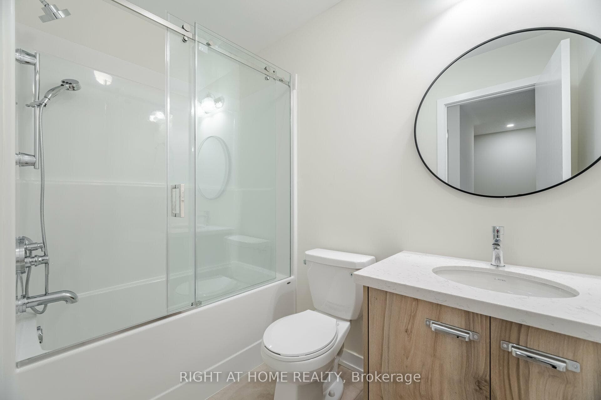 1318 Shevchenko Boulevard photo 30