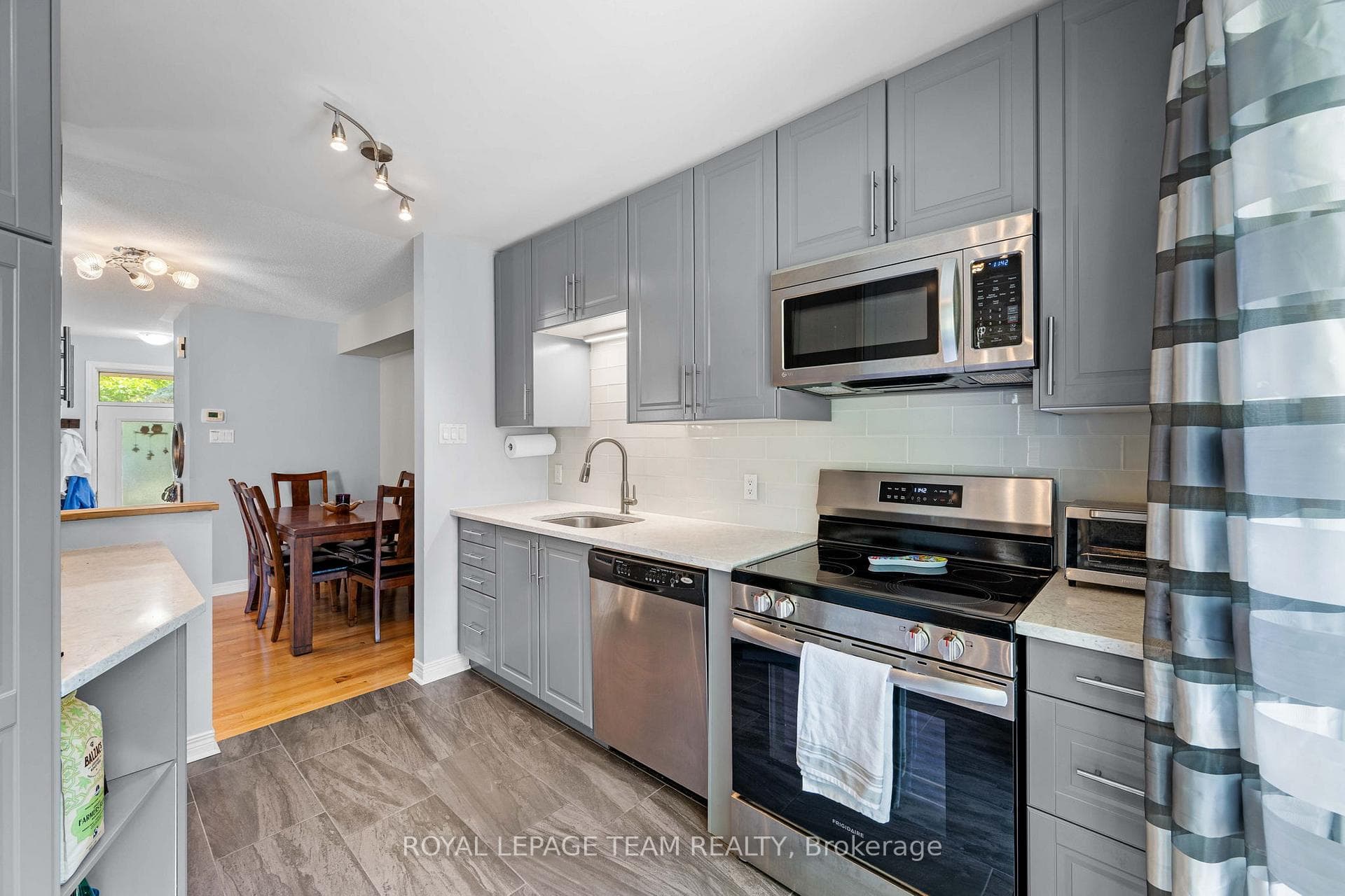 Some photos virtually decluttered/staged.