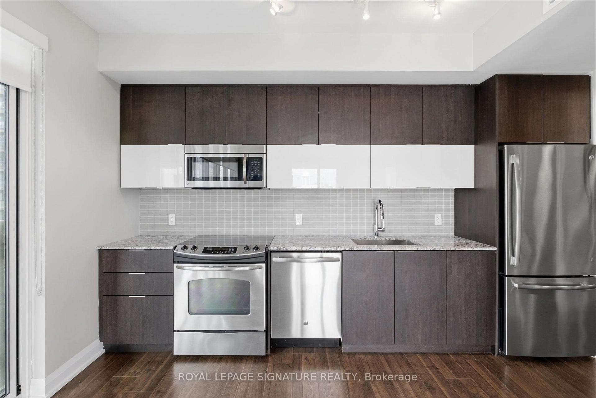 56 Annie Craig Drive Unit 510 photo 8