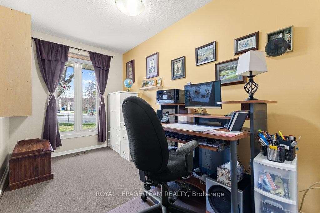 2368 Ogilvie Road photo 15