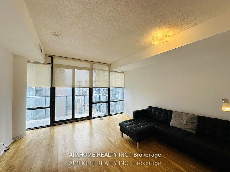 832 Bay Street Unit 2506 photo 9