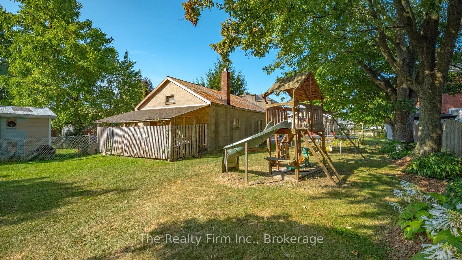 94 Woodstock Street photo 42