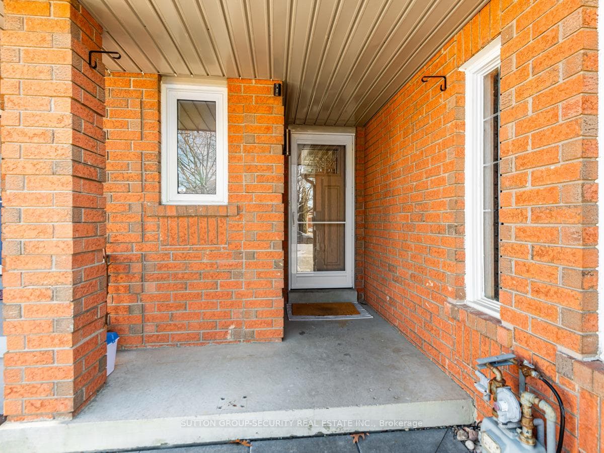 45 Creekwood Crescent photo 3
