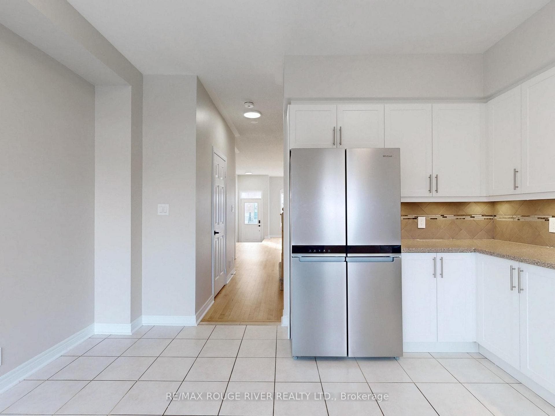 1330 Altona Road Unit 11 photo 10