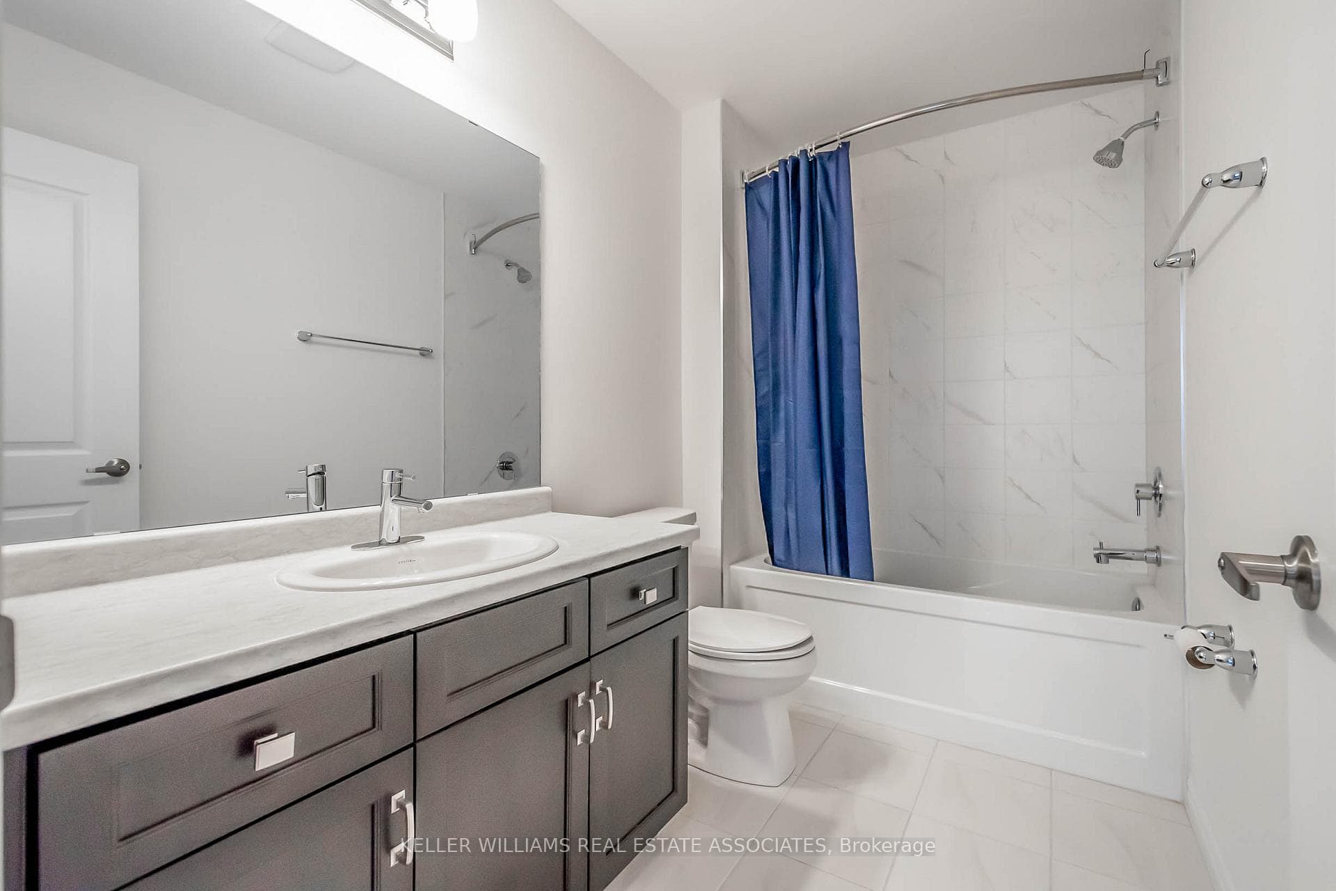 3981 Crown Street photo 18