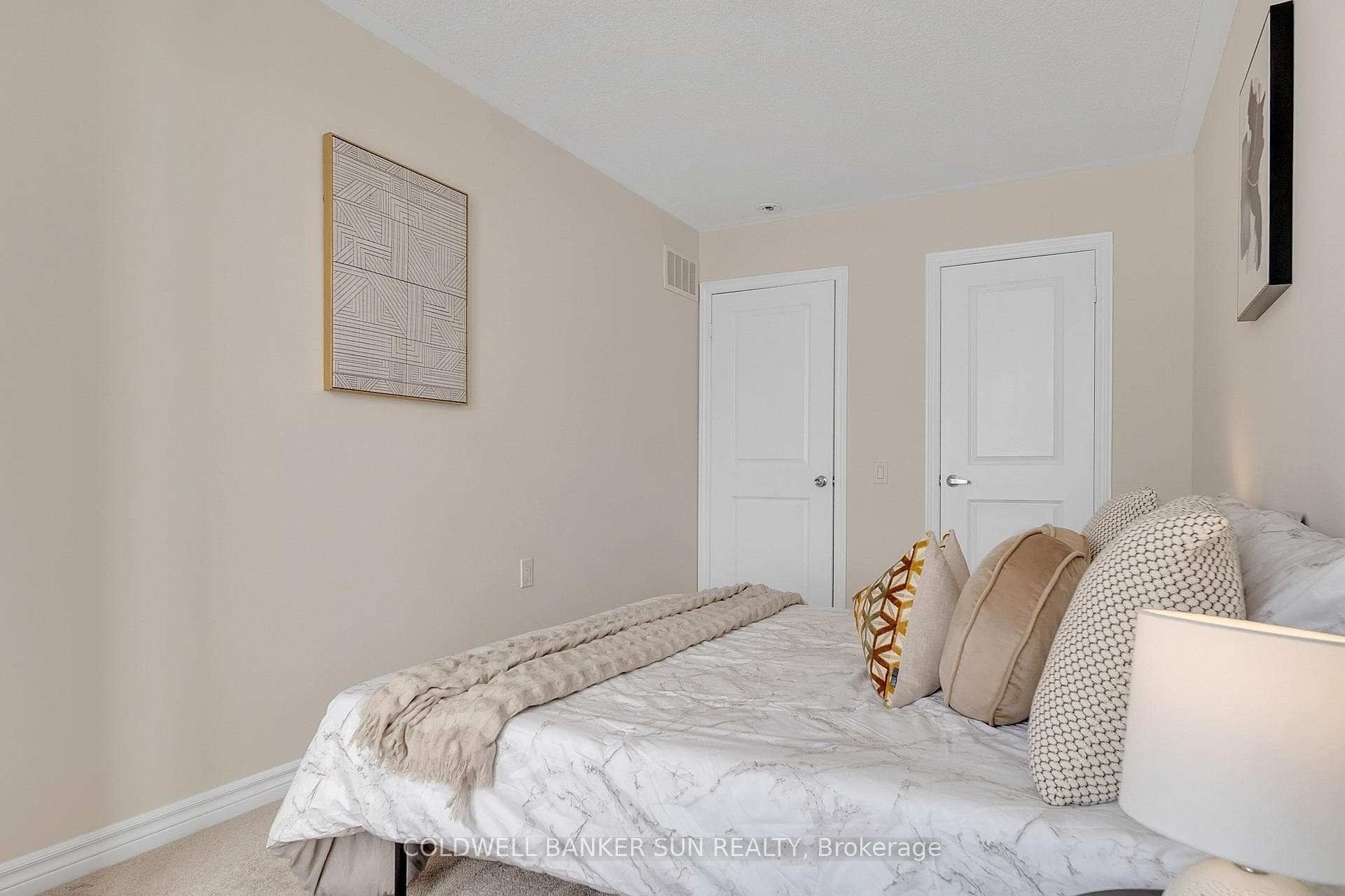9 Sparrowbrook Street photo 32