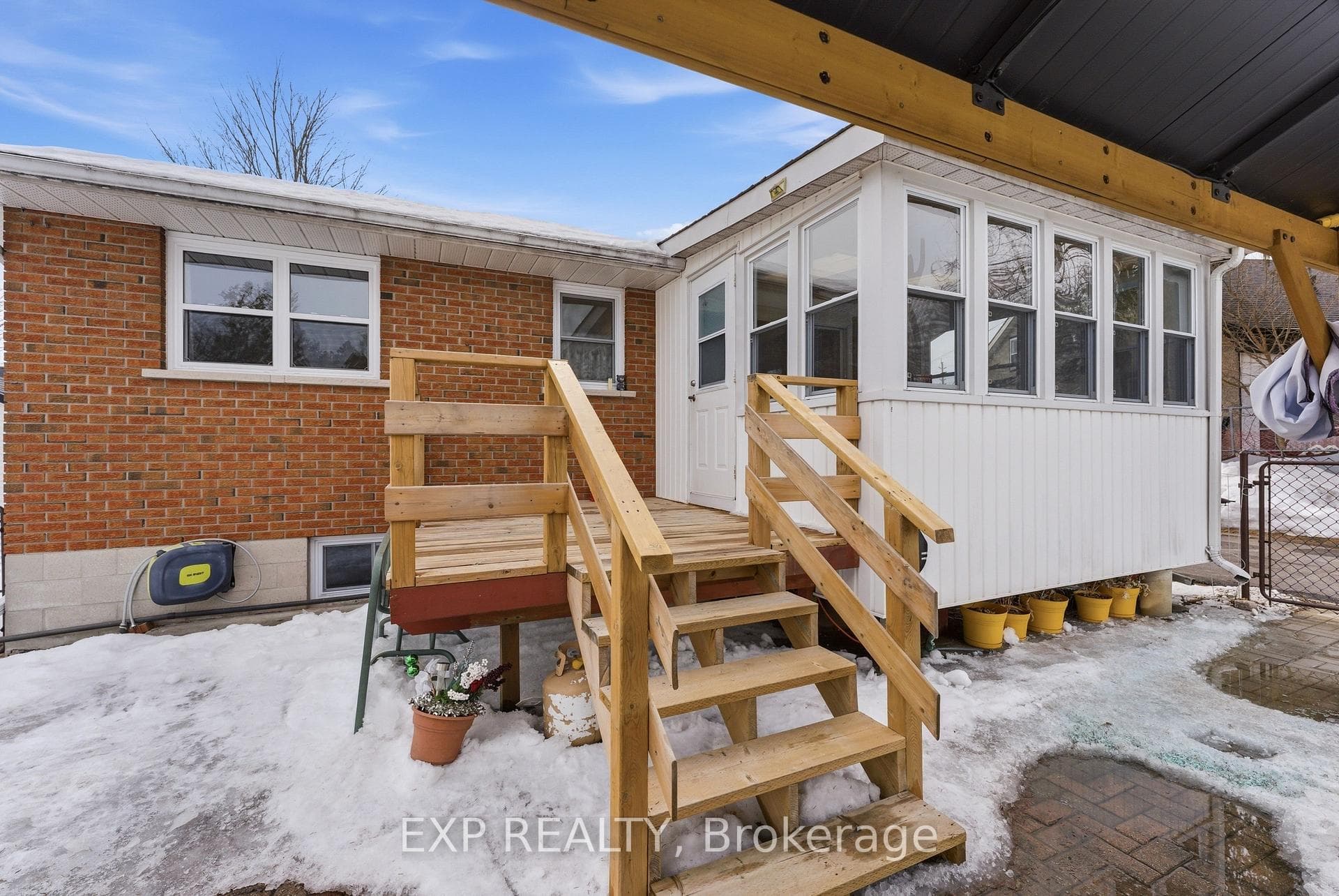56 Graham Street photo 44