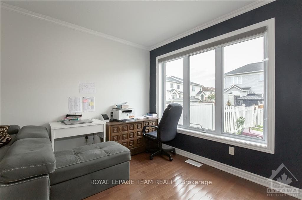 186 MONTMORENCY Way photo 12