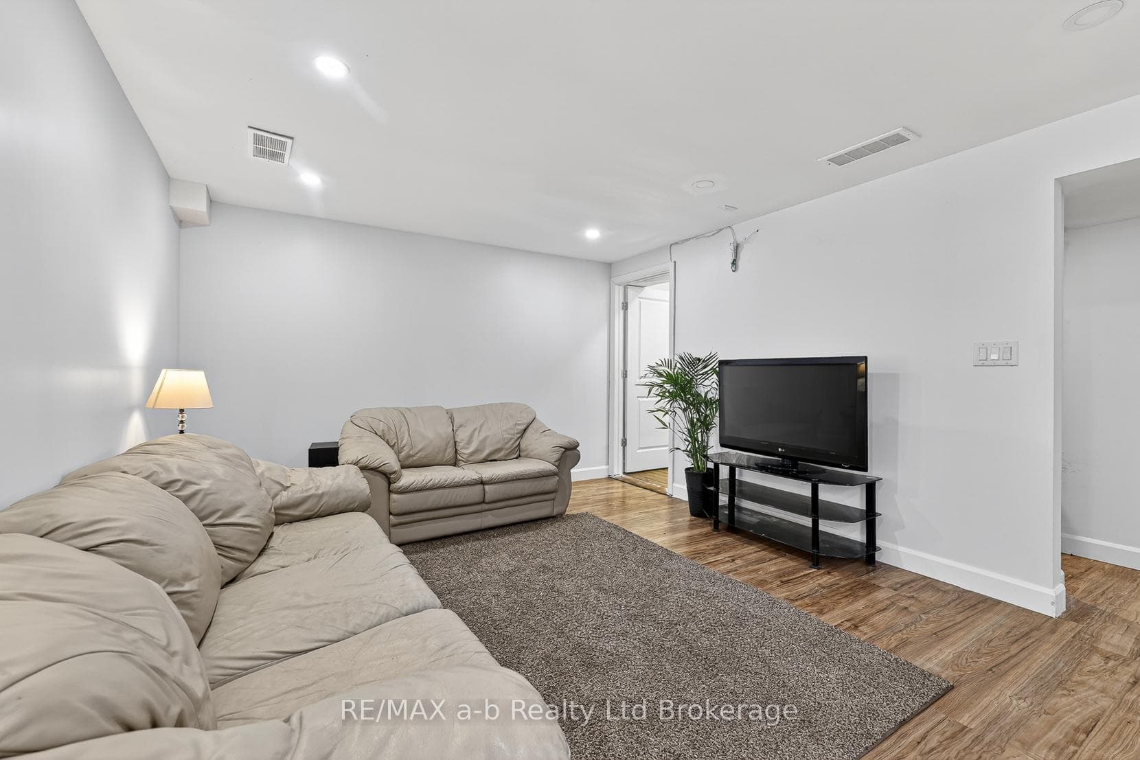 29 Kendell Lane photo 20
