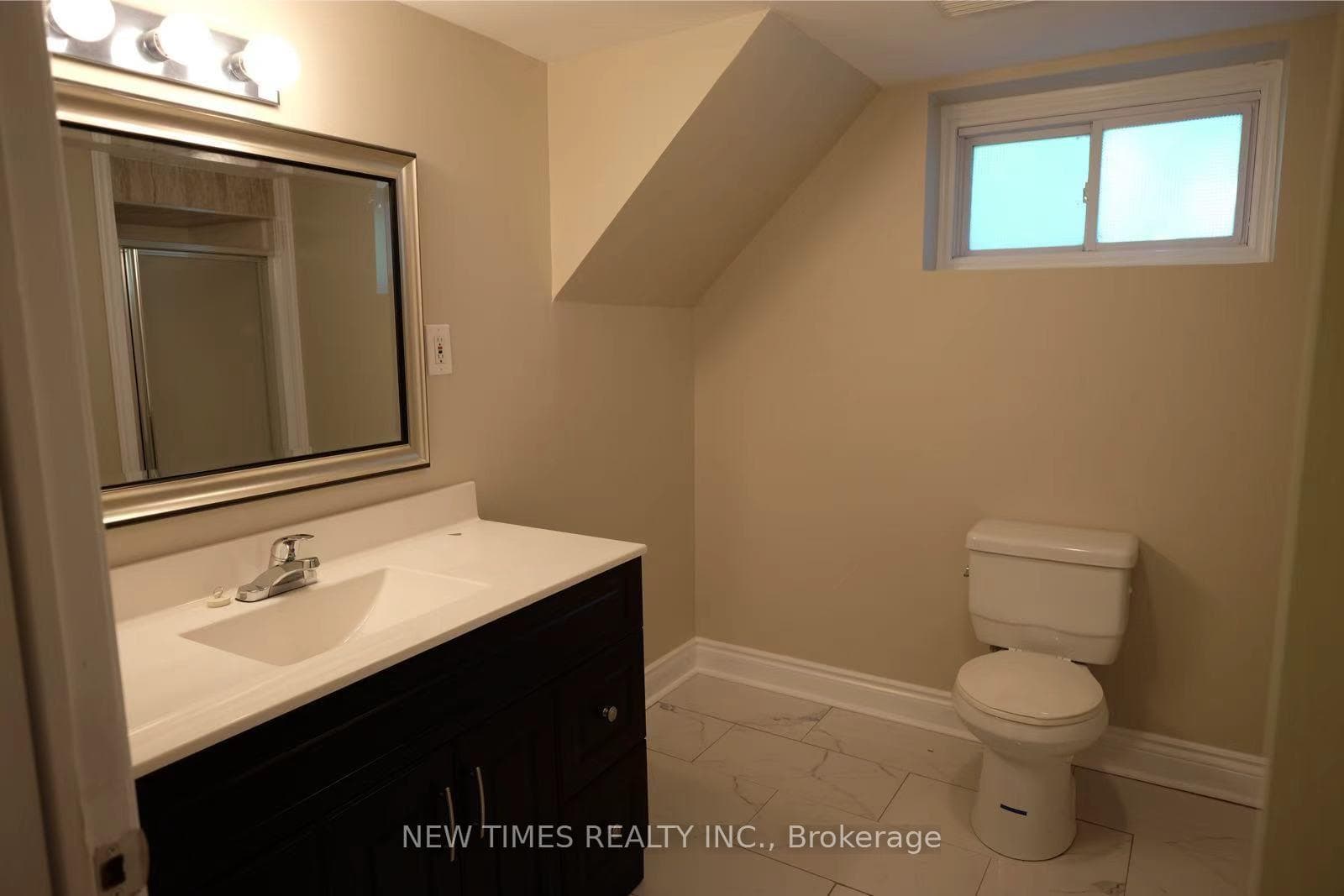 190 GLENDALE Avenue photo 11
