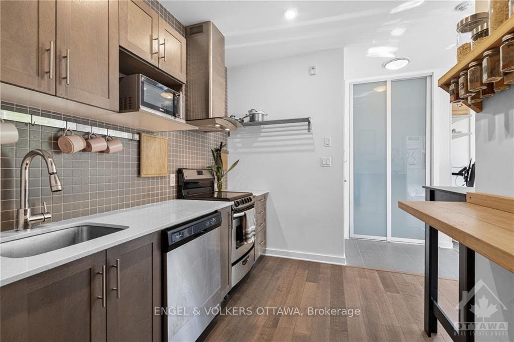 1308 THAMES Street Unit 203 photo 13