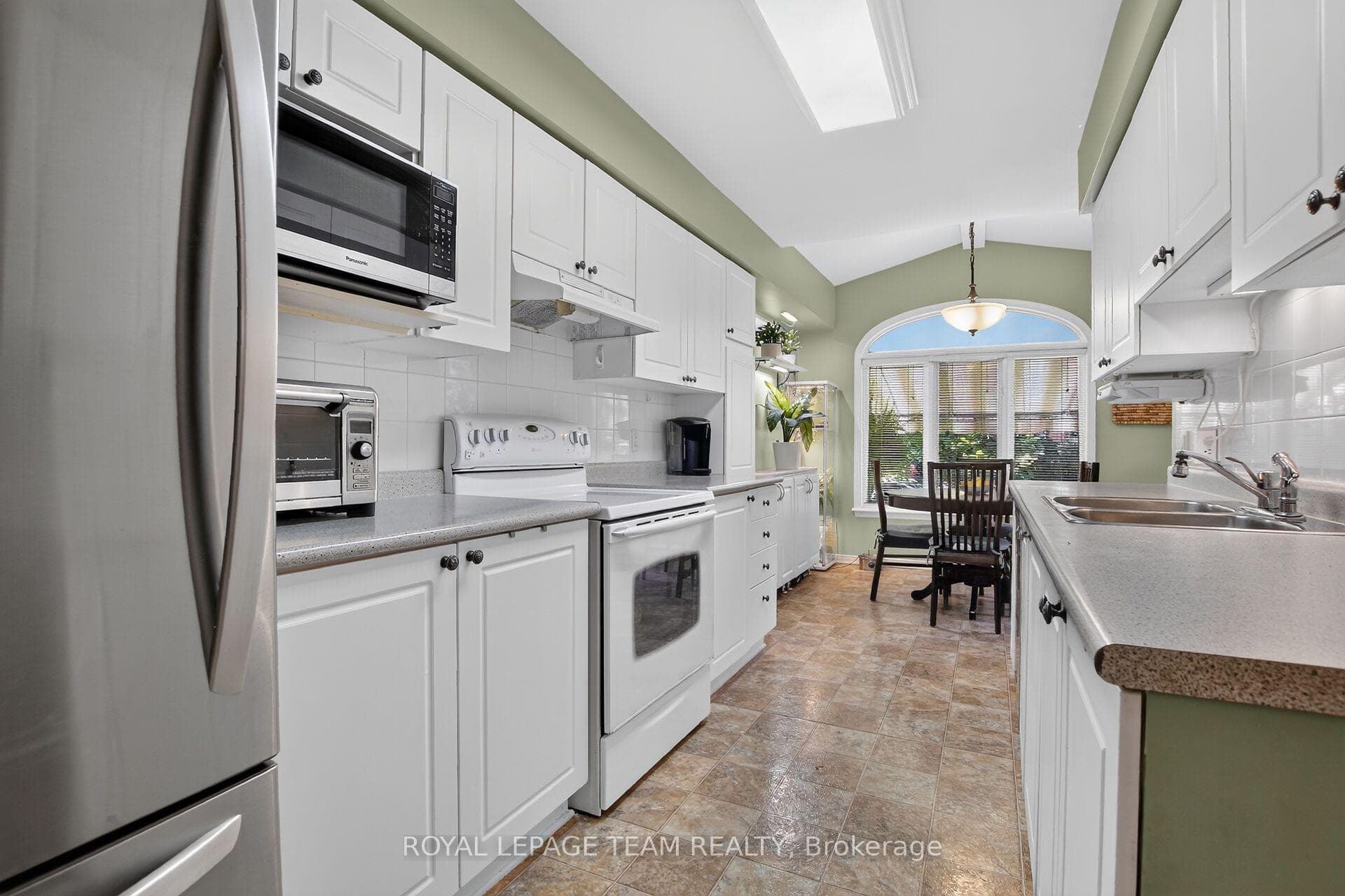 2 Wittingham Drive photo 16