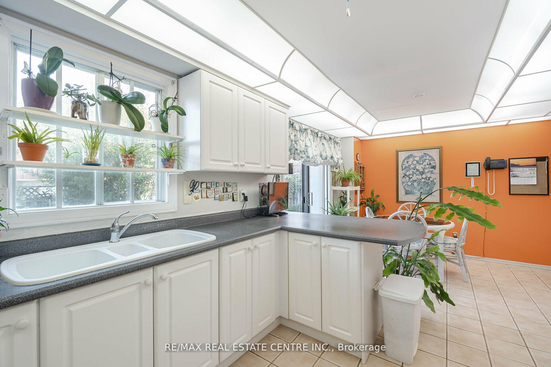 52 Dundalk Crescent photo 13