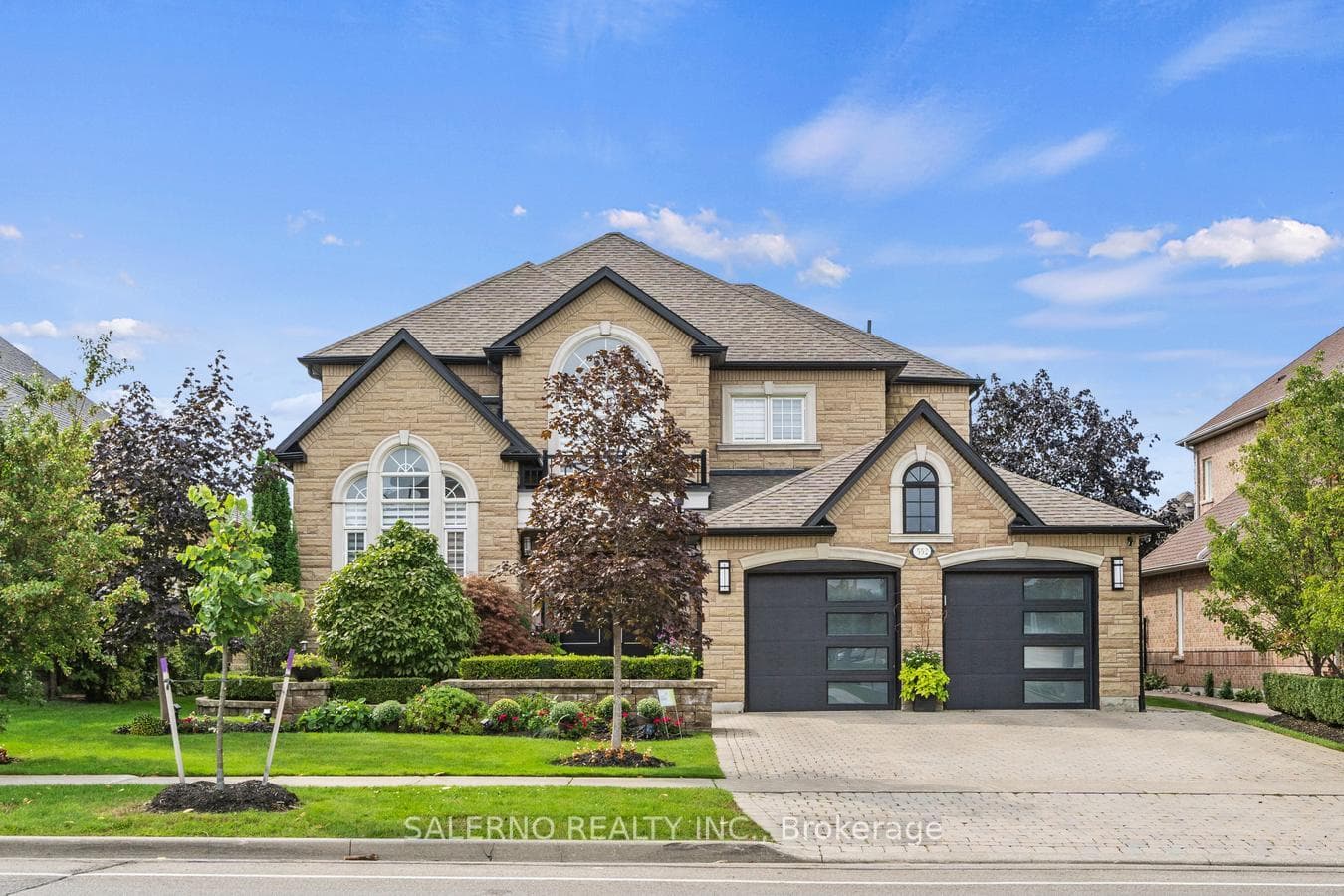 552 Vaughan Mills Road photo 2