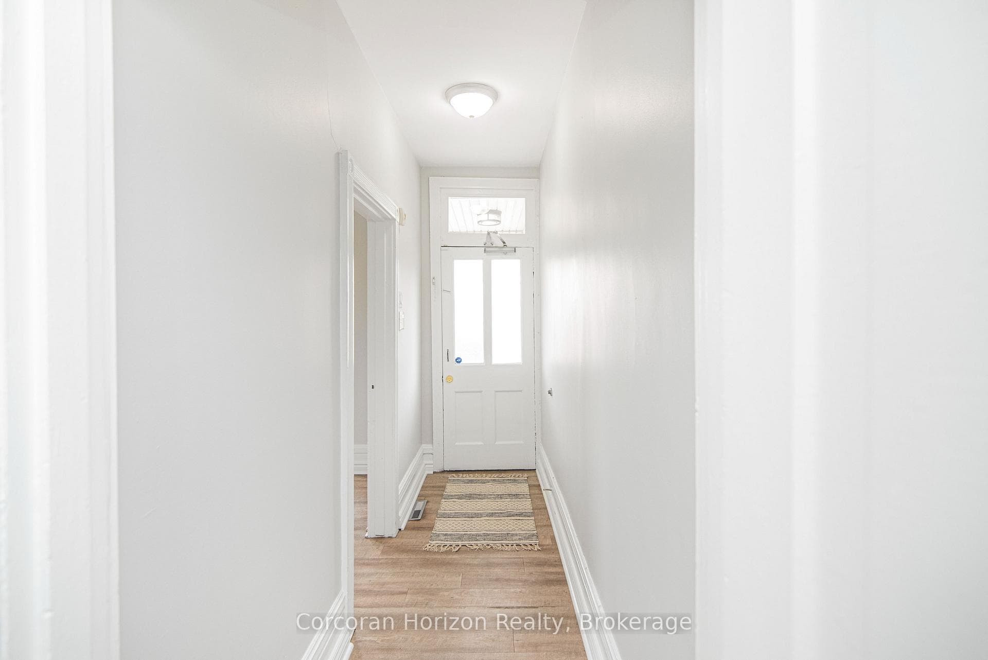 283 Emerald Street photo 13
