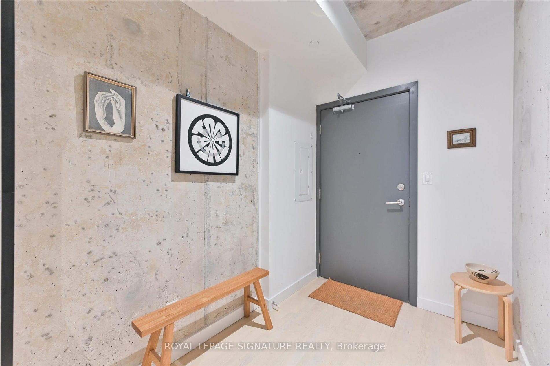 246 Logan Avenue Unit 207 photo 7