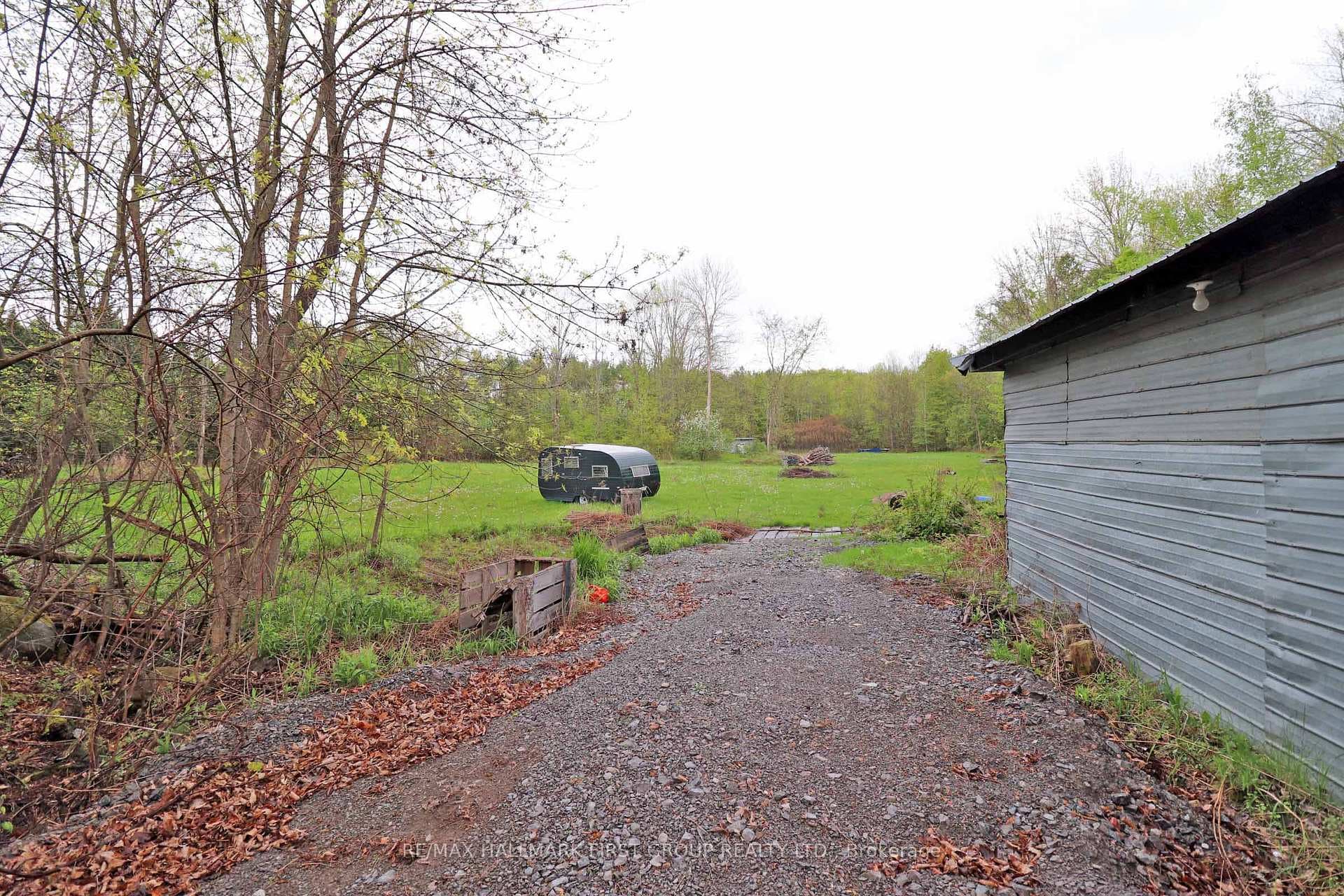 260 Freeborn Lane photo 23