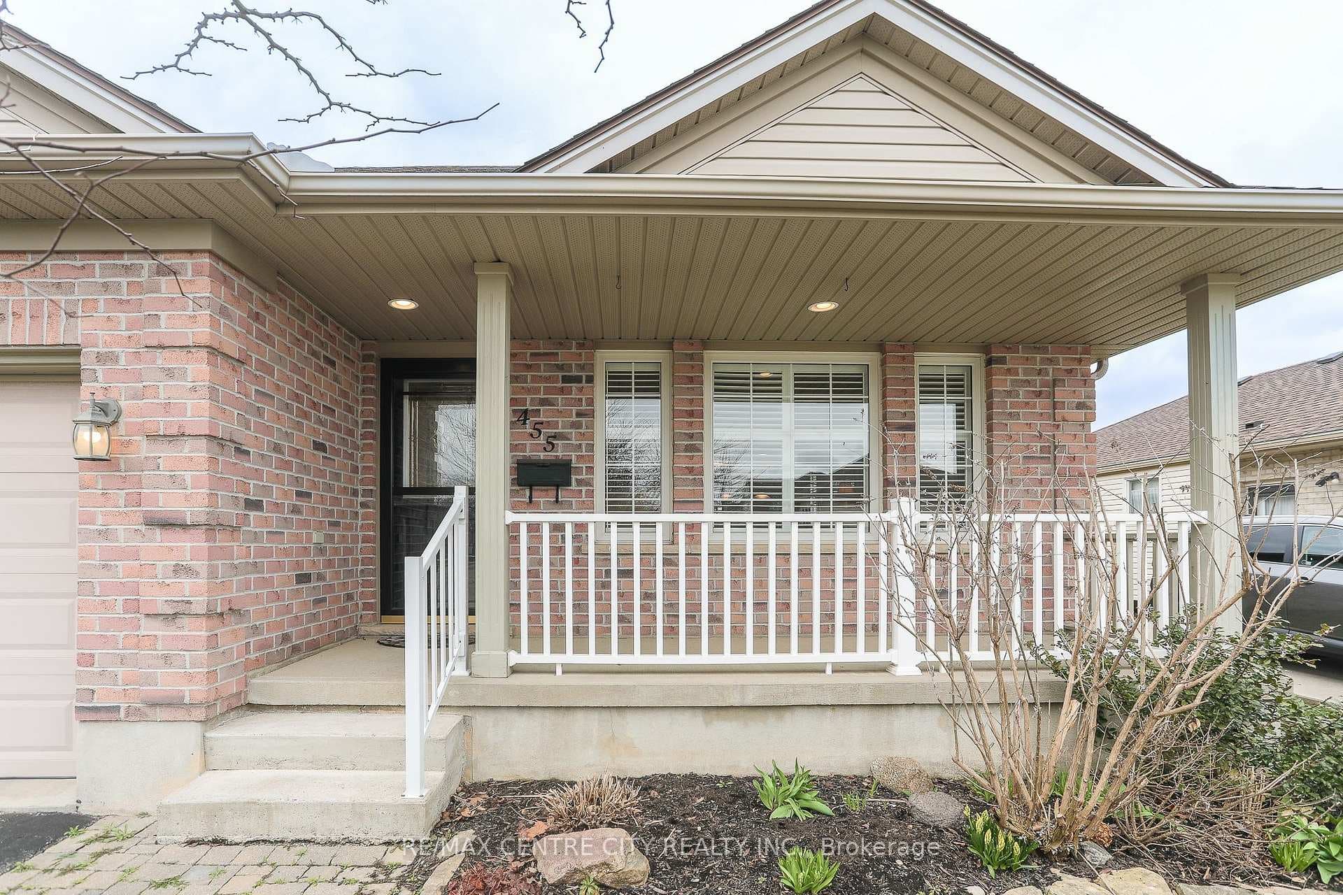 455 Highview Drive photo 5