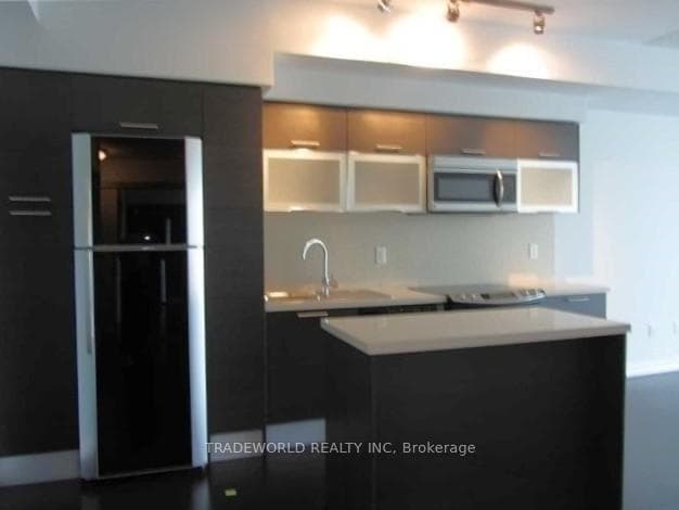 386 Yonge Street Unit 1909 photo 4