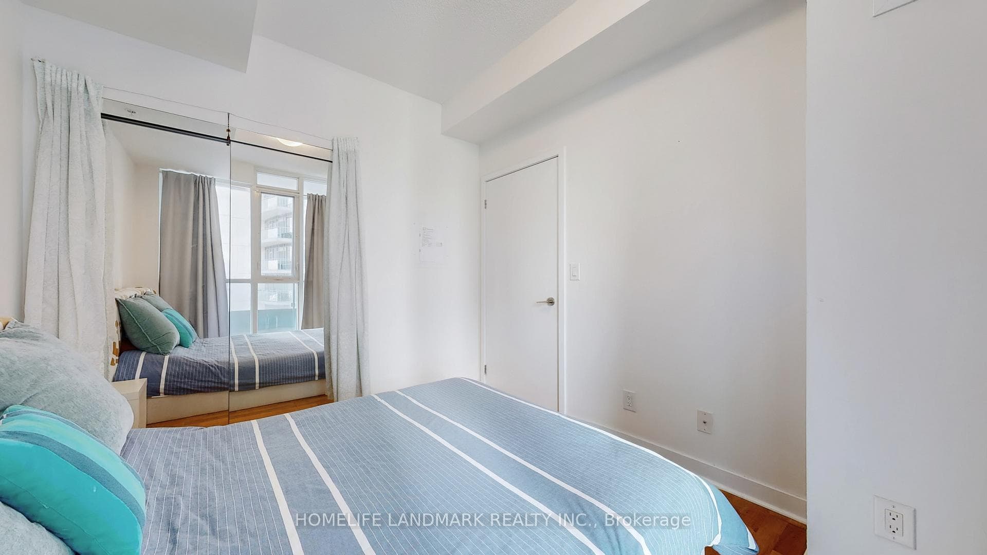 295 Adelaide Street Unit 3010 photo 22