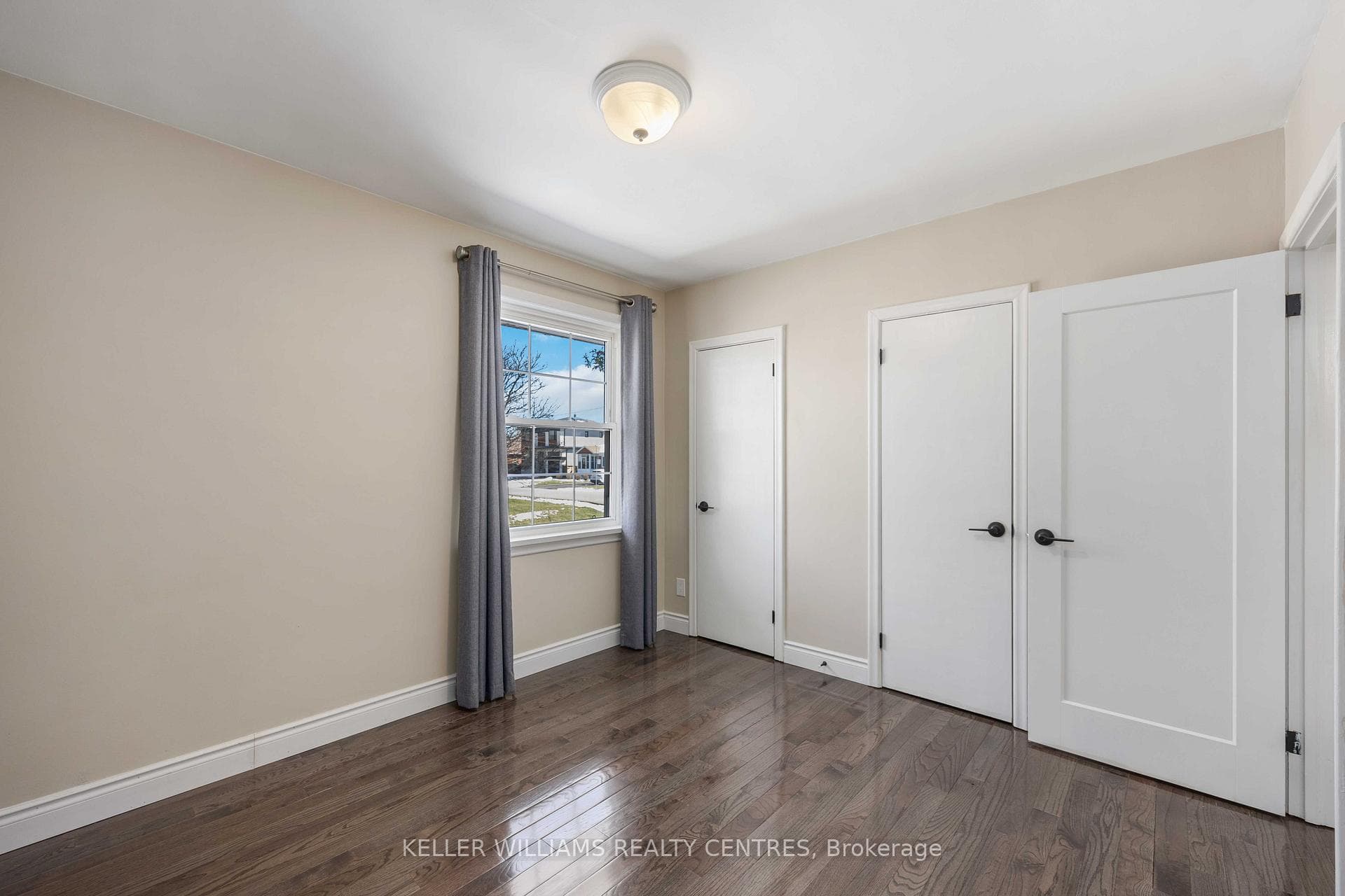 210 Van Dusen Boulevard photo 10