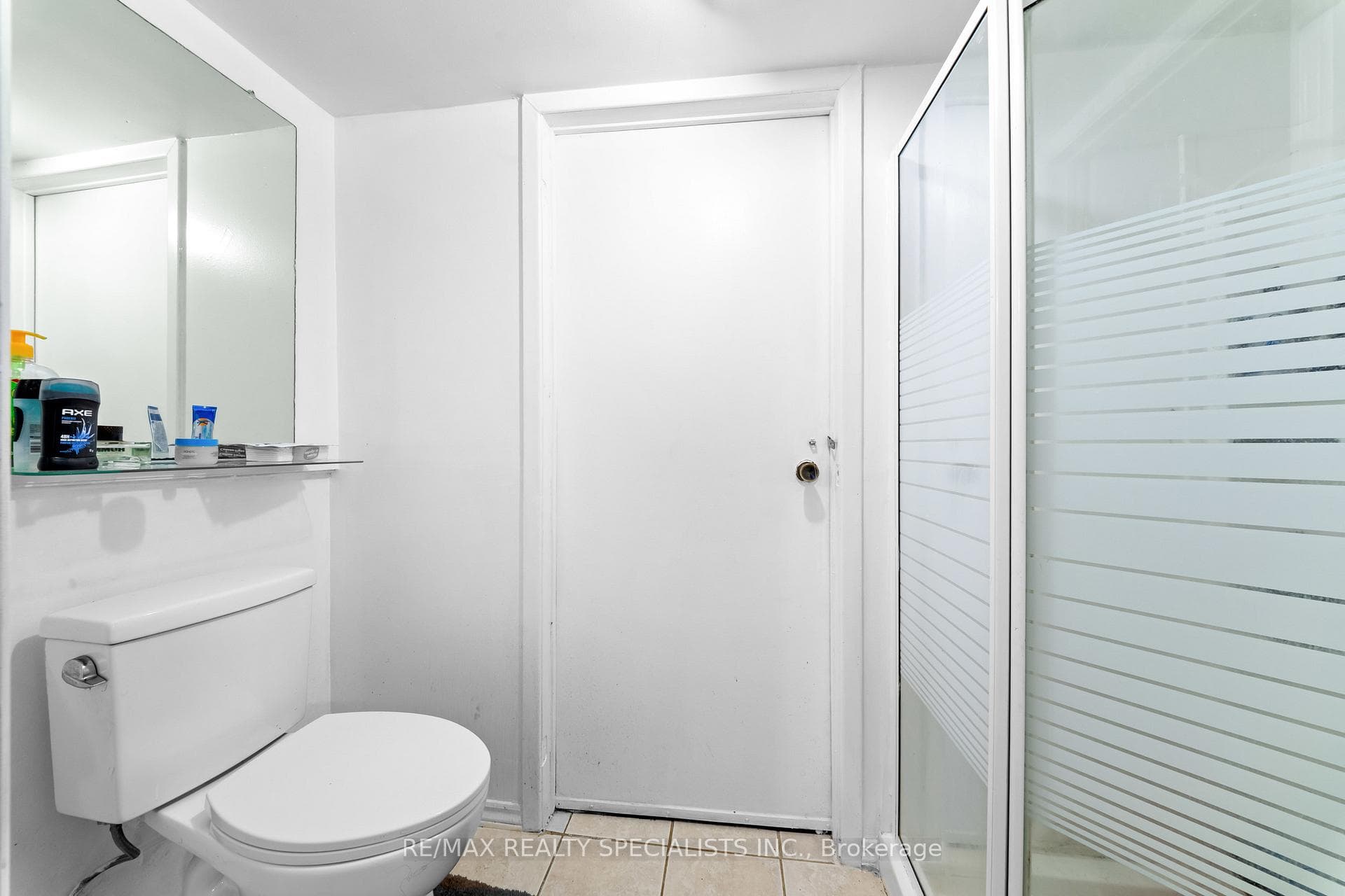 1004 Queensbridge Drive photo 30