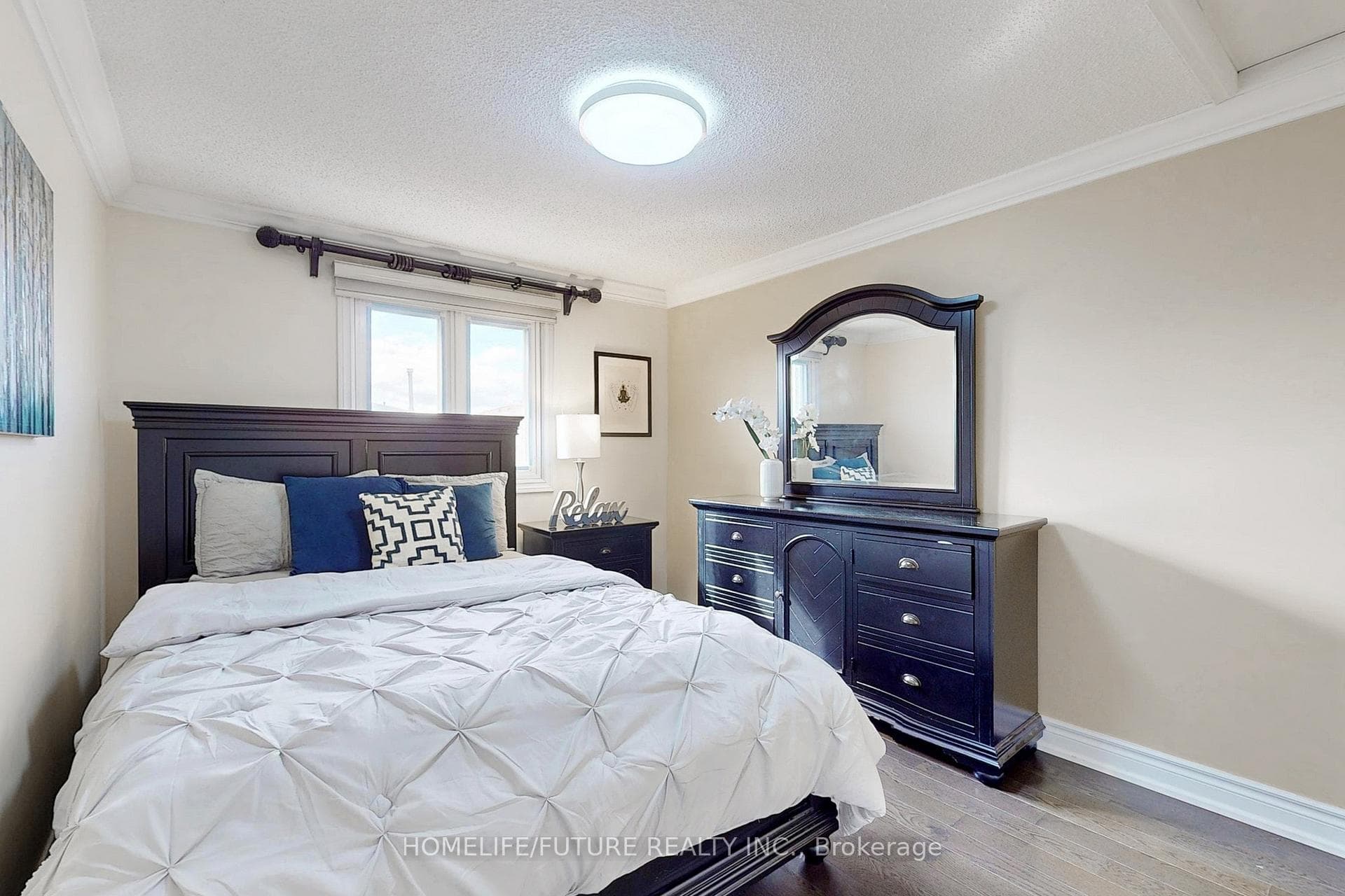 102 Stather Crescent photo 29